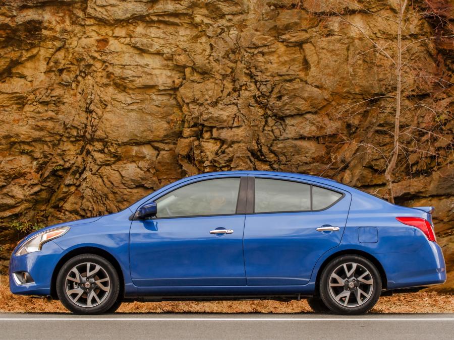  Nissan Versa Sedan 2014 года  (фото 14 из 22)